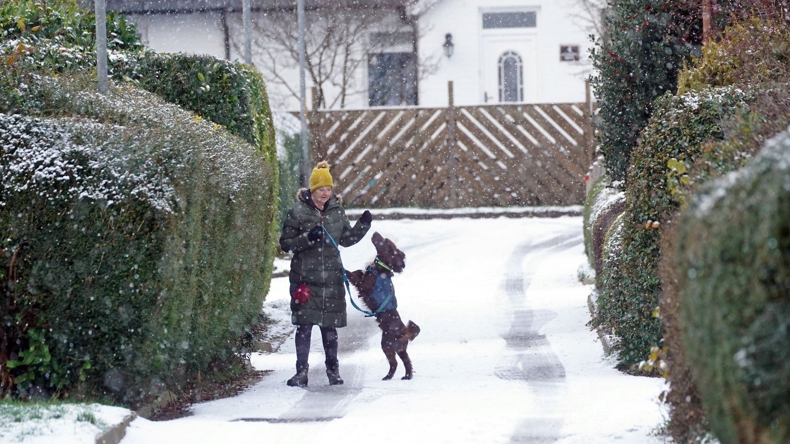 Weather Alert: The UK Braces for Snowfall and Unusual Temperatures